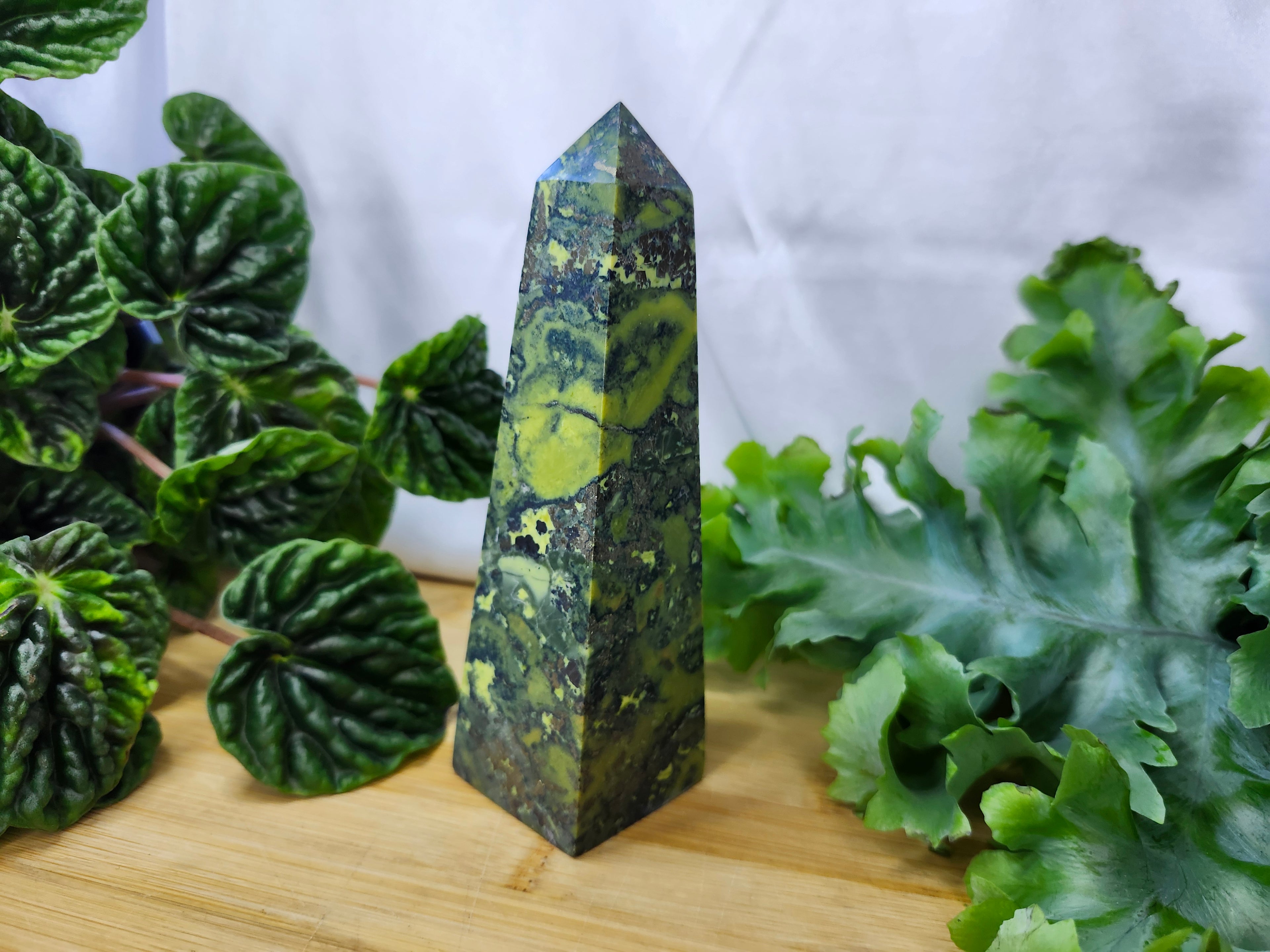 SERPENTINE W/PYRITE TOWER