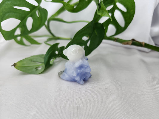 UV REACTIVE SODALITE CYNDAQUIL