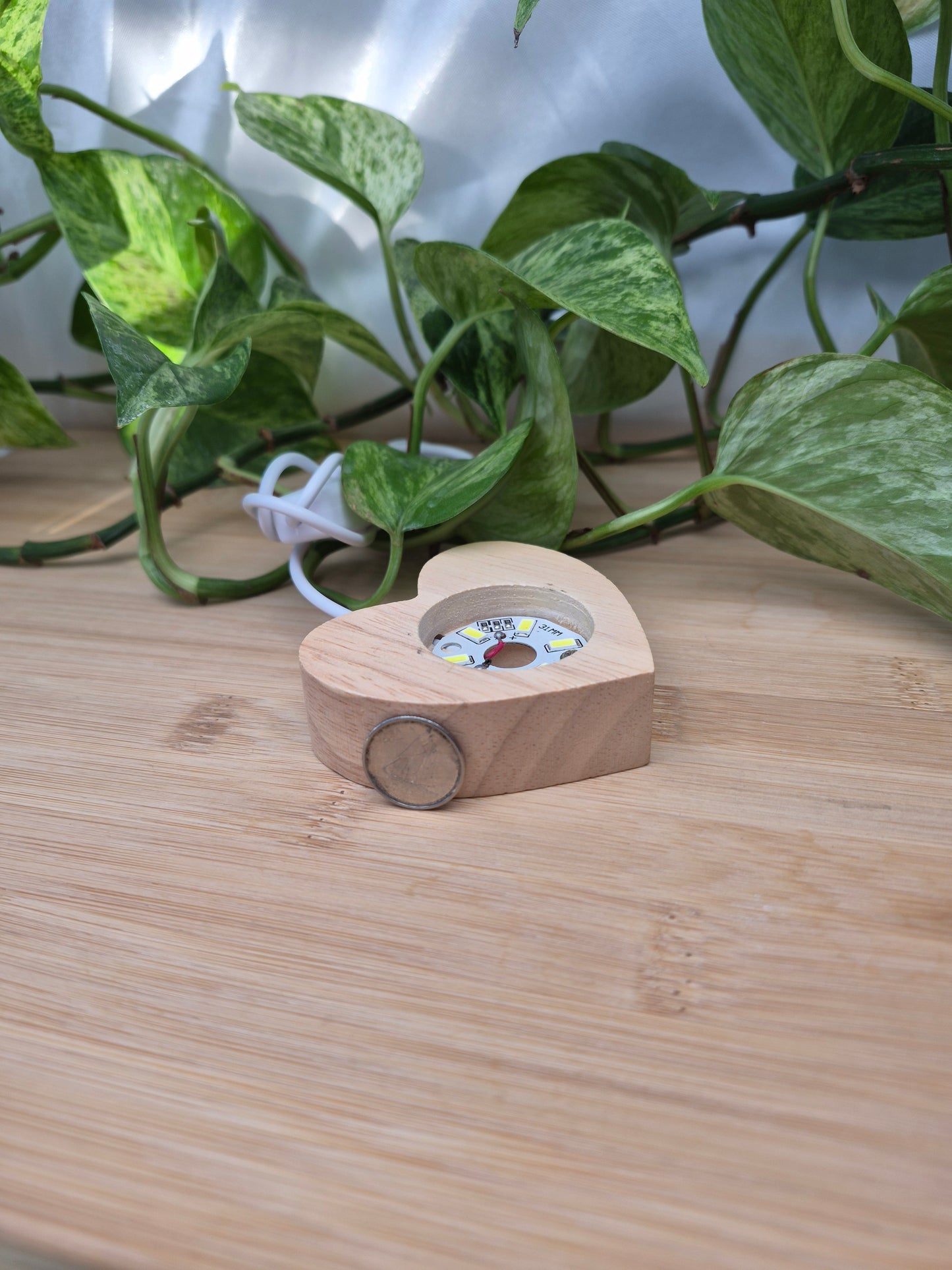 LIGHT BASE SMALL HEART - WHITE