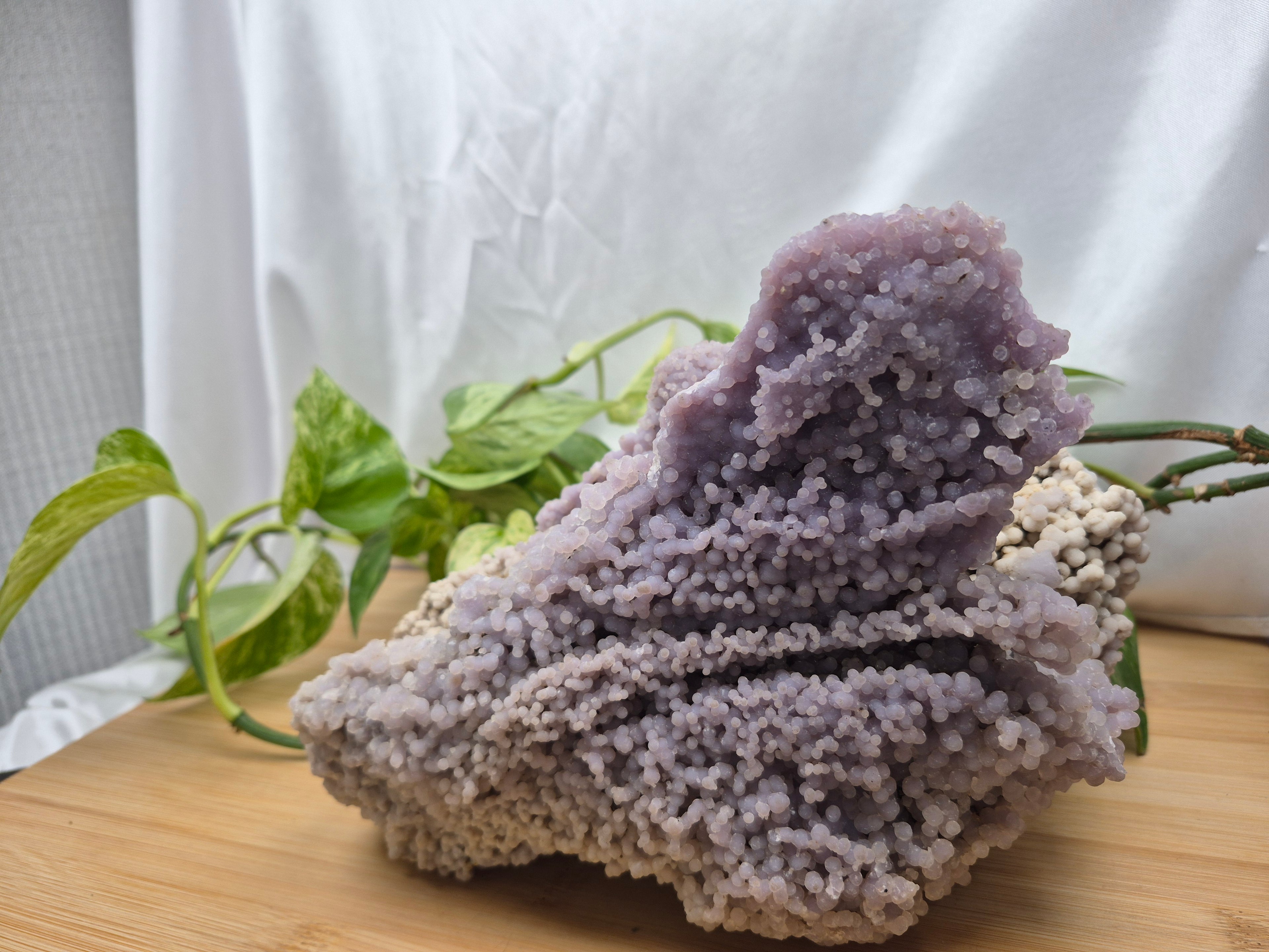 GRAPE AGATE ROUGH CHUNK 3004g