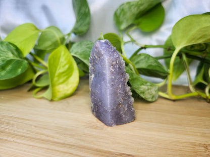 GRAPE AGATE TOWER
