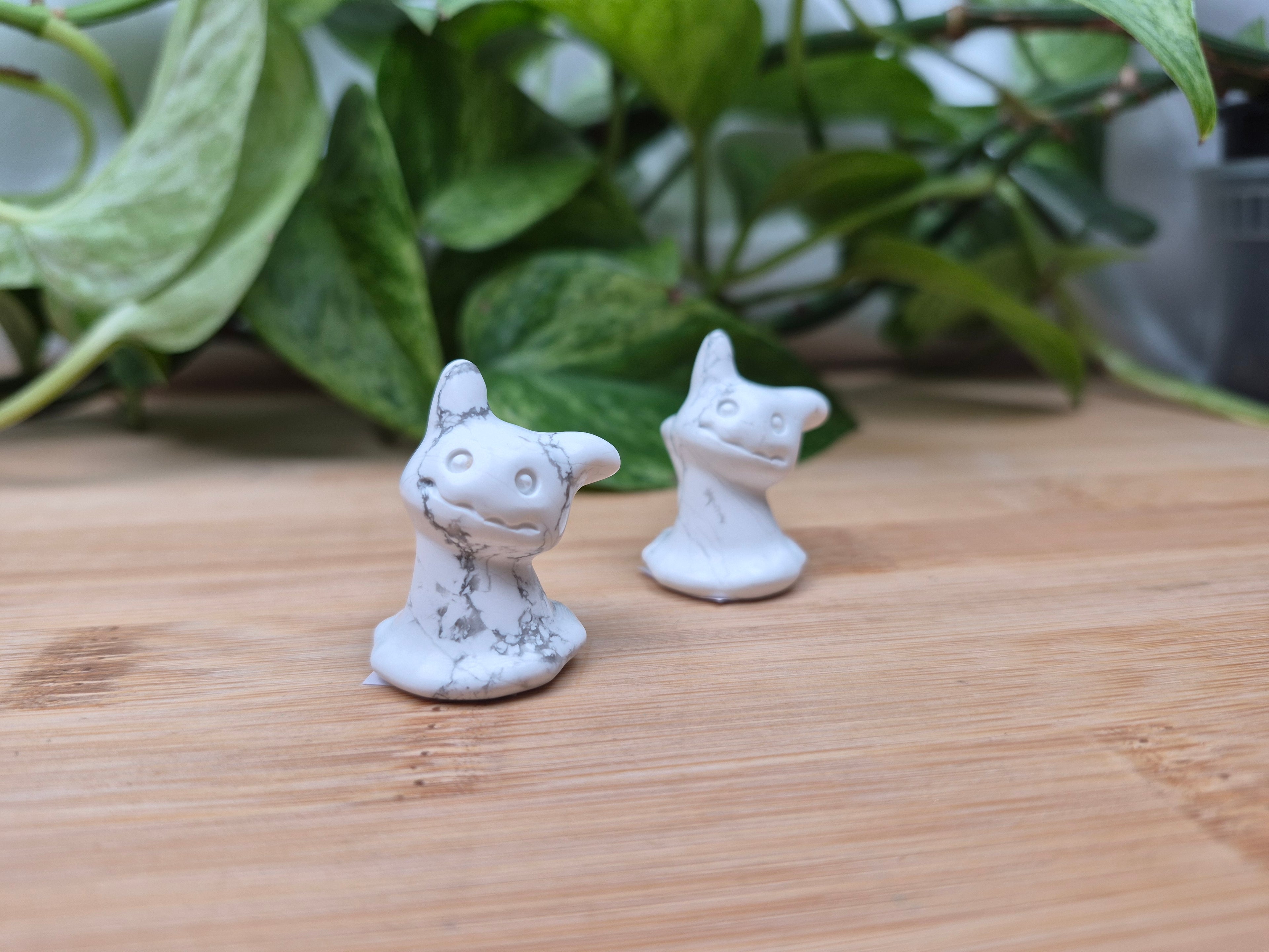 HOWLITE MIMIKYU