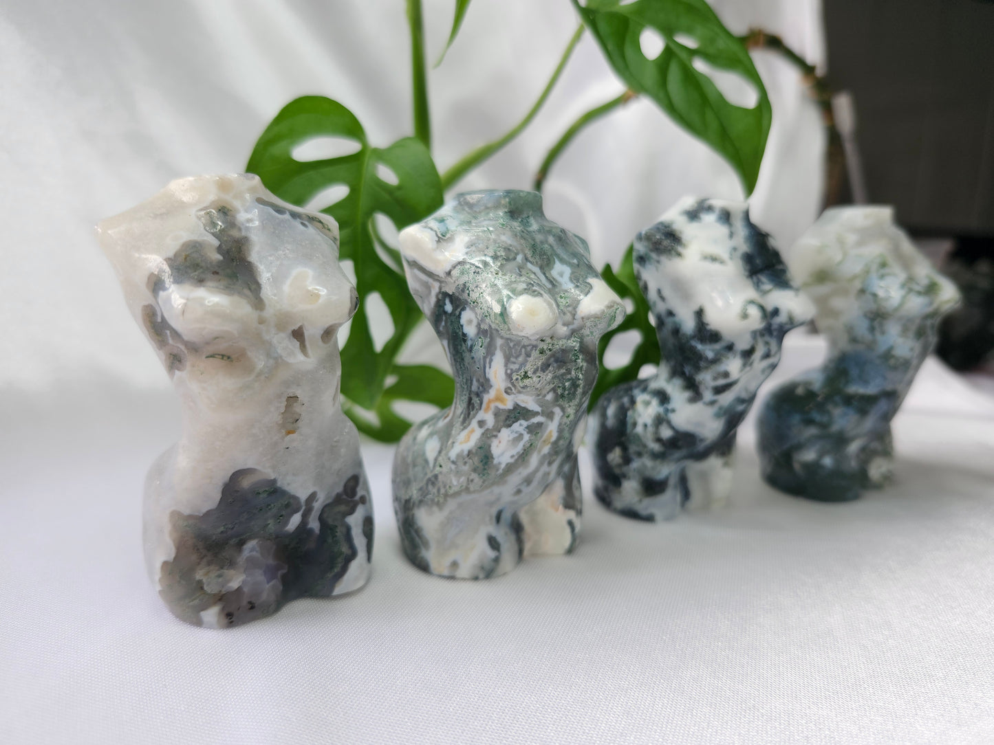 MOSS AGATE GODDESS BODY