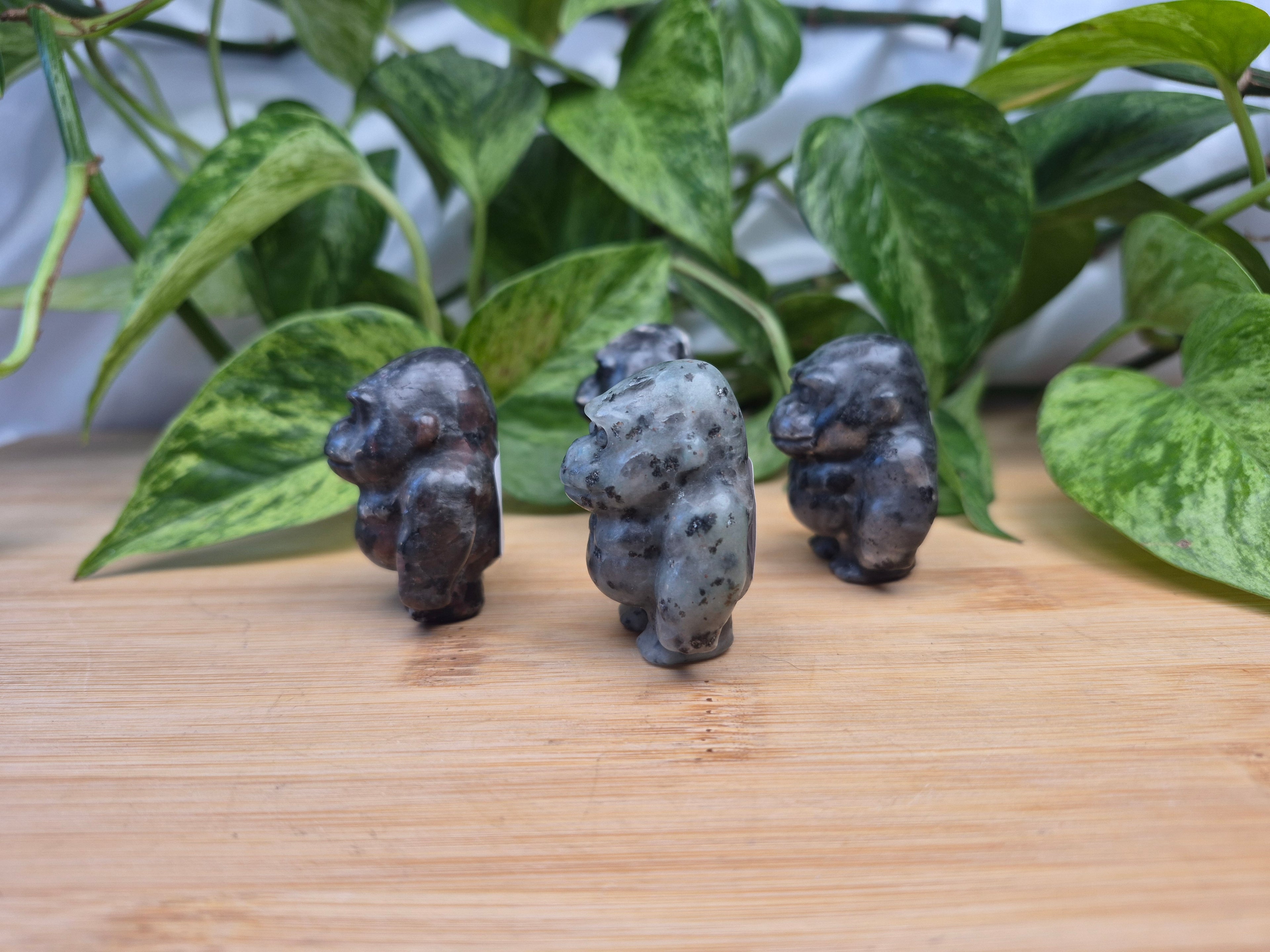 MIXED CRYSTAL STANDING GORILLA