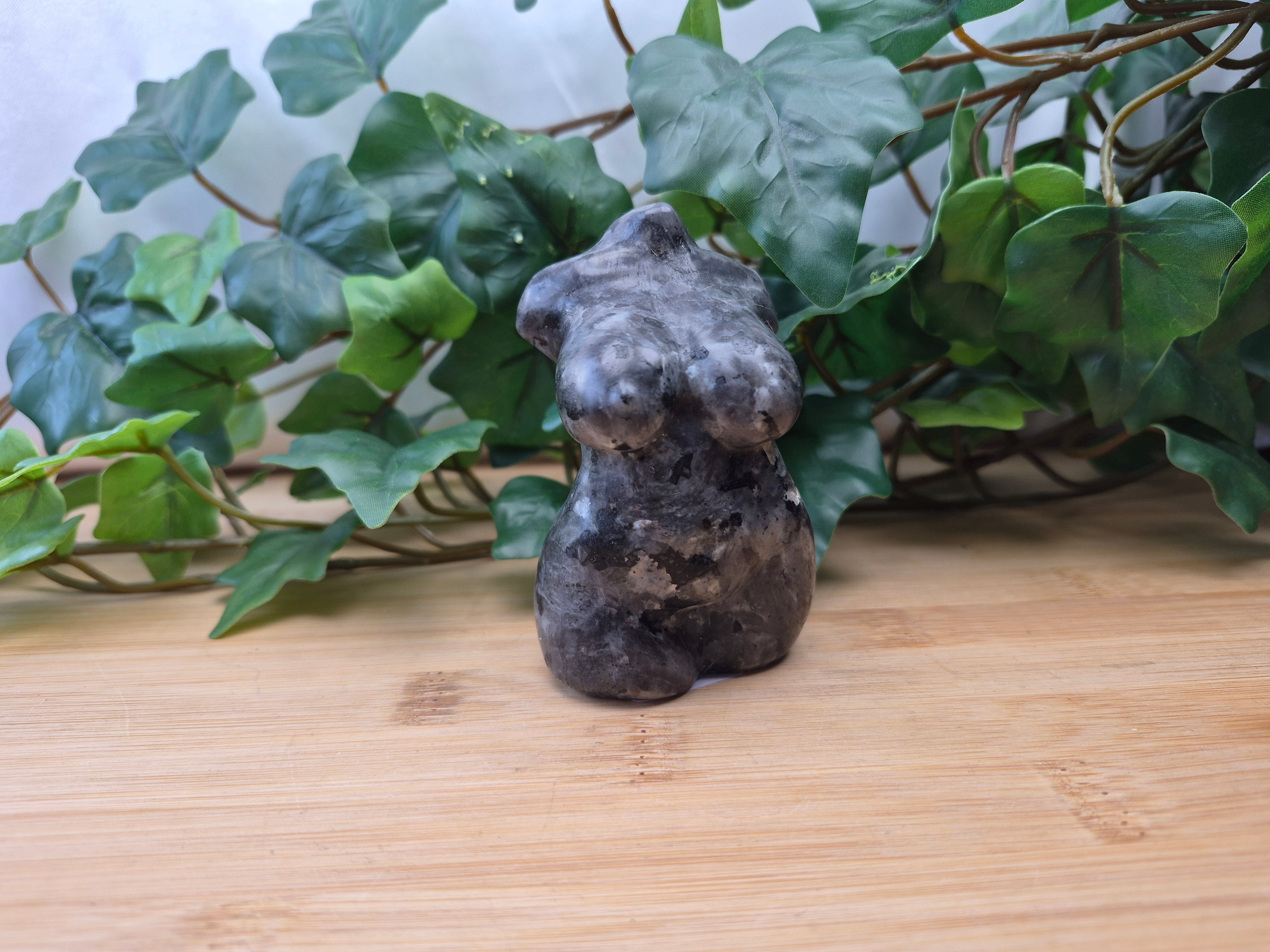 LARVIKITE GODDESS BODY