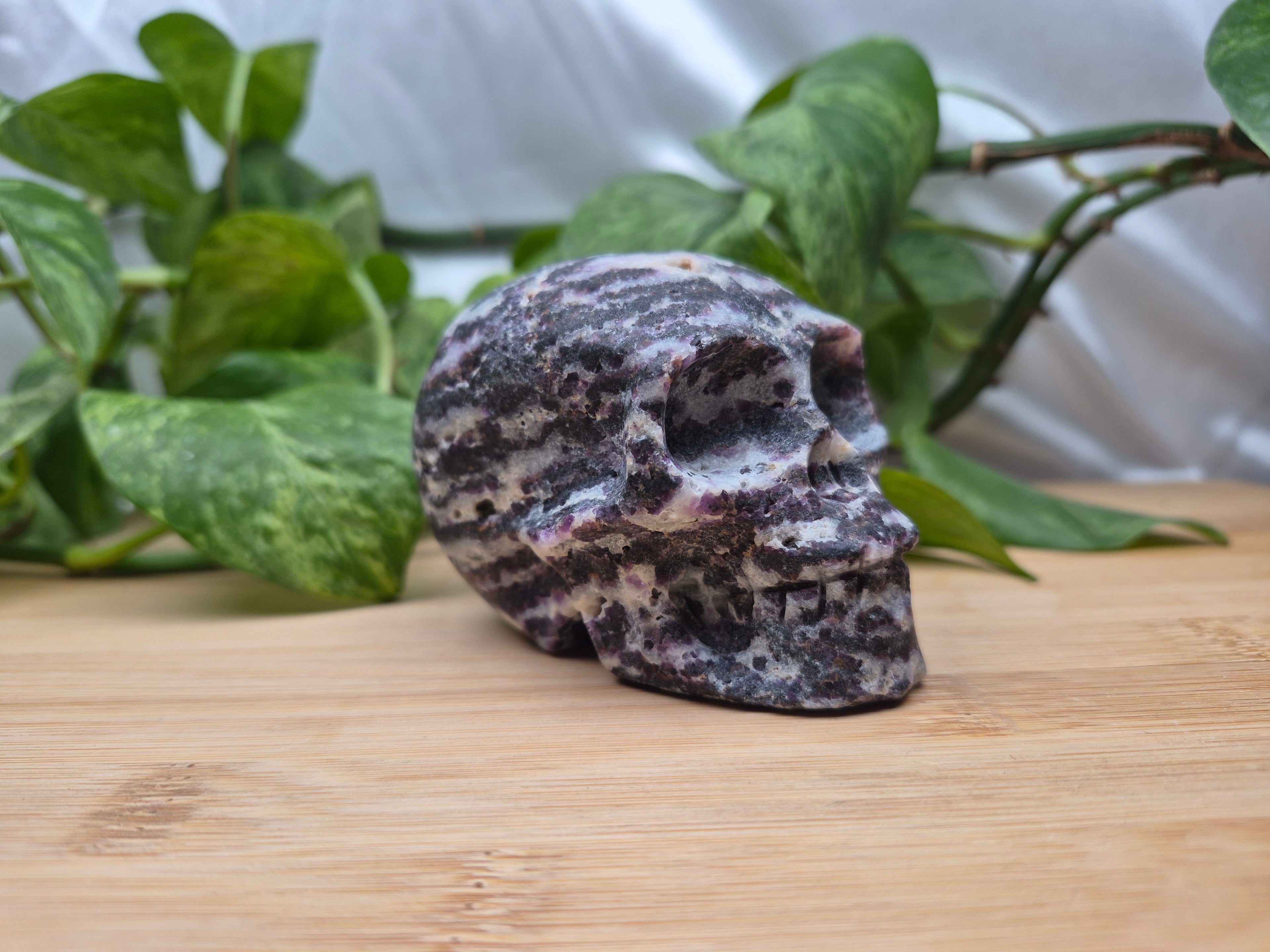TIFFANY STONE SKULL