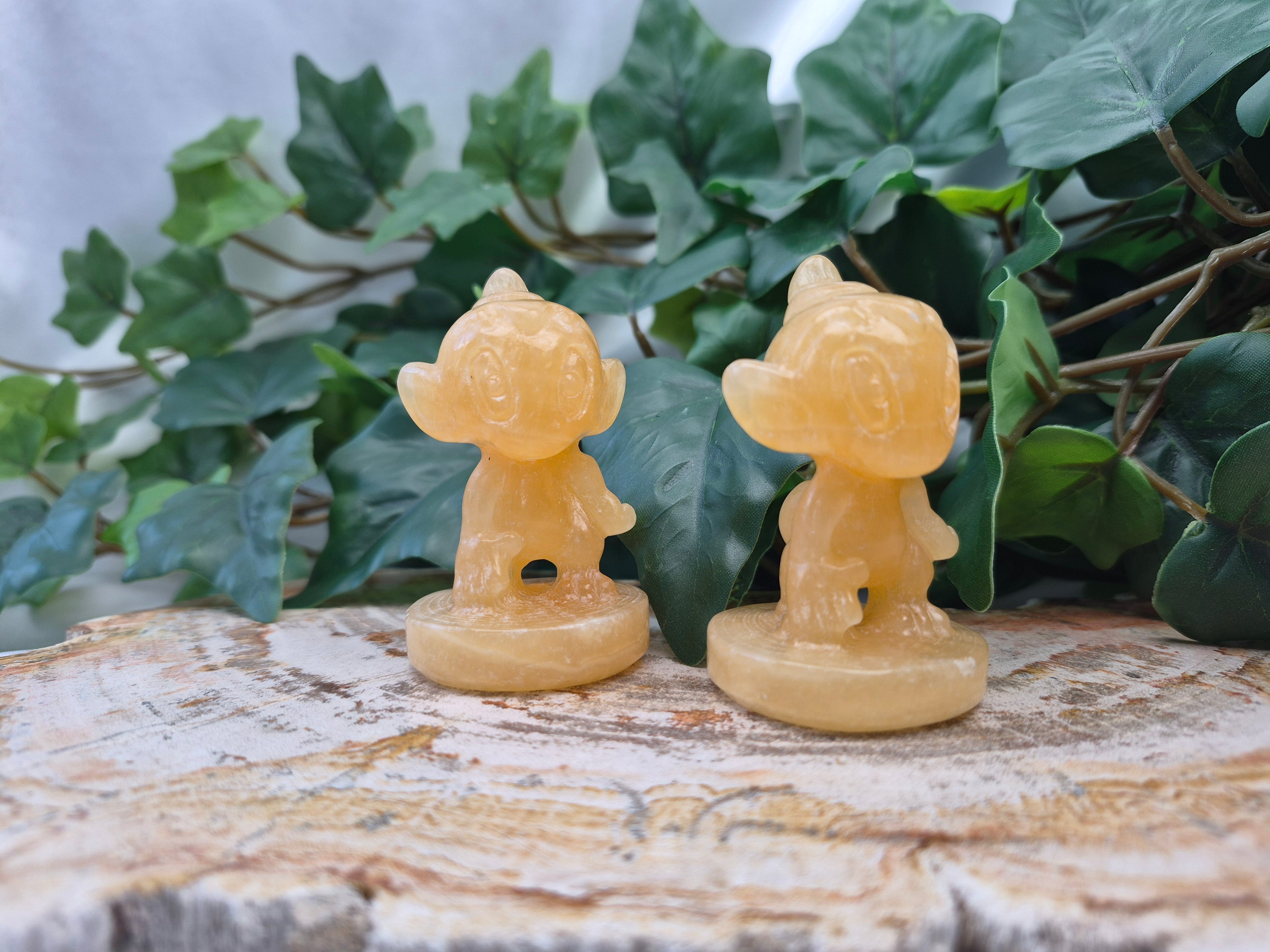 ORANGE CALCITE CHIMCHAR
