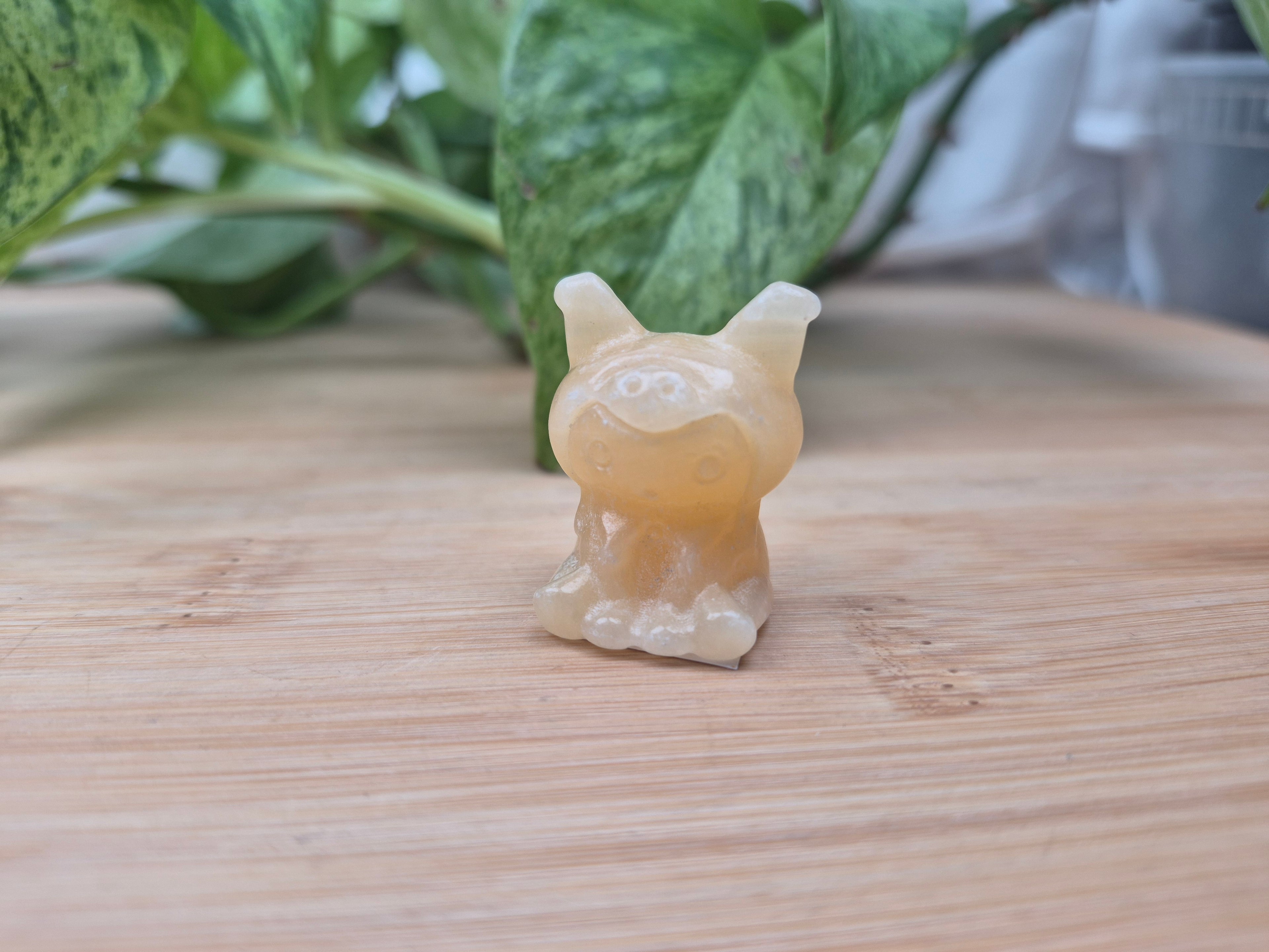 ORANGE CALCITE KUROMI HK FRIEND