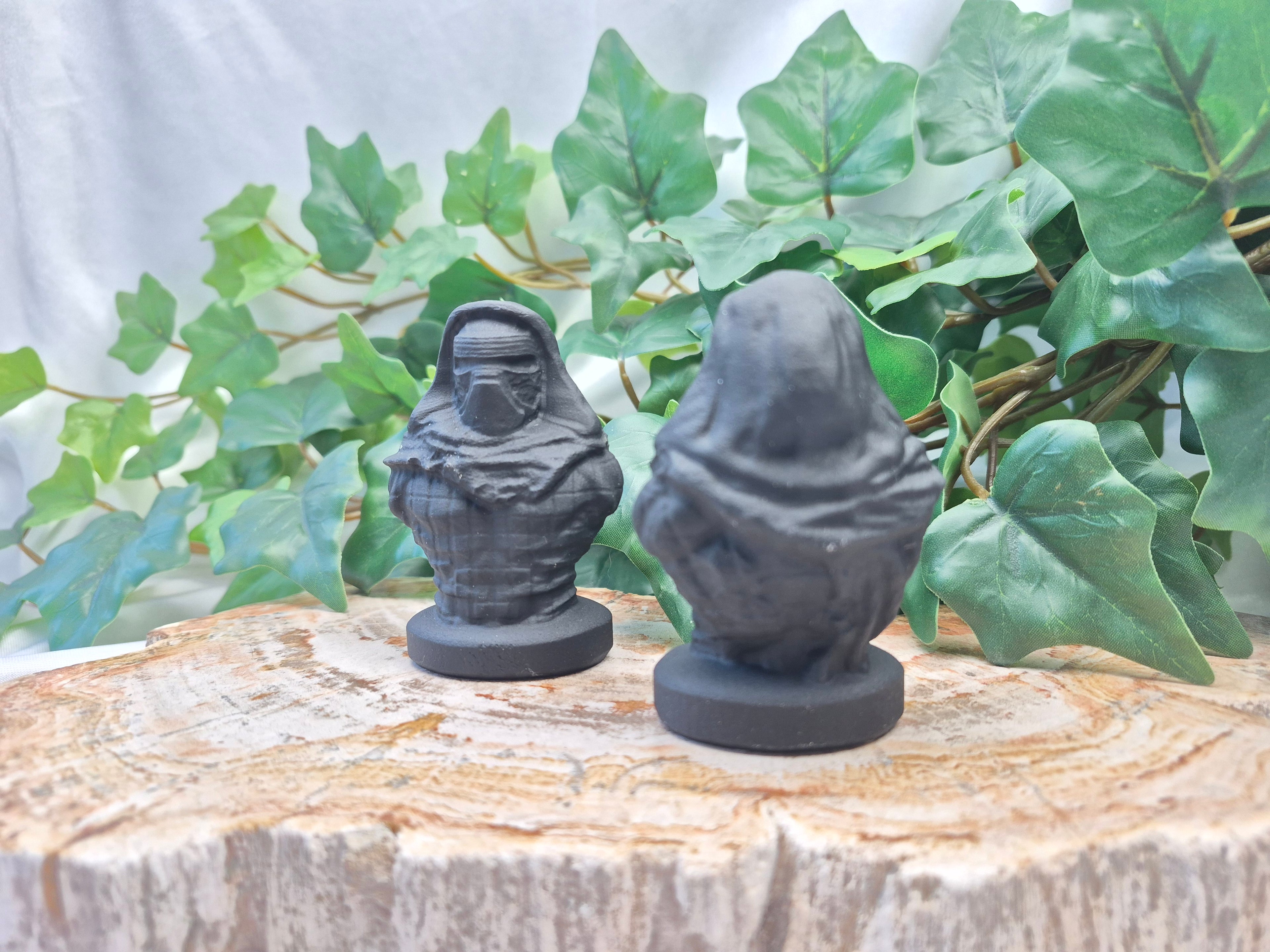 OBSIDIAN KYLO REN BUST