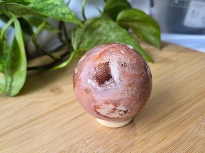 CARNELIAN FLOWER AGATE SPHERE