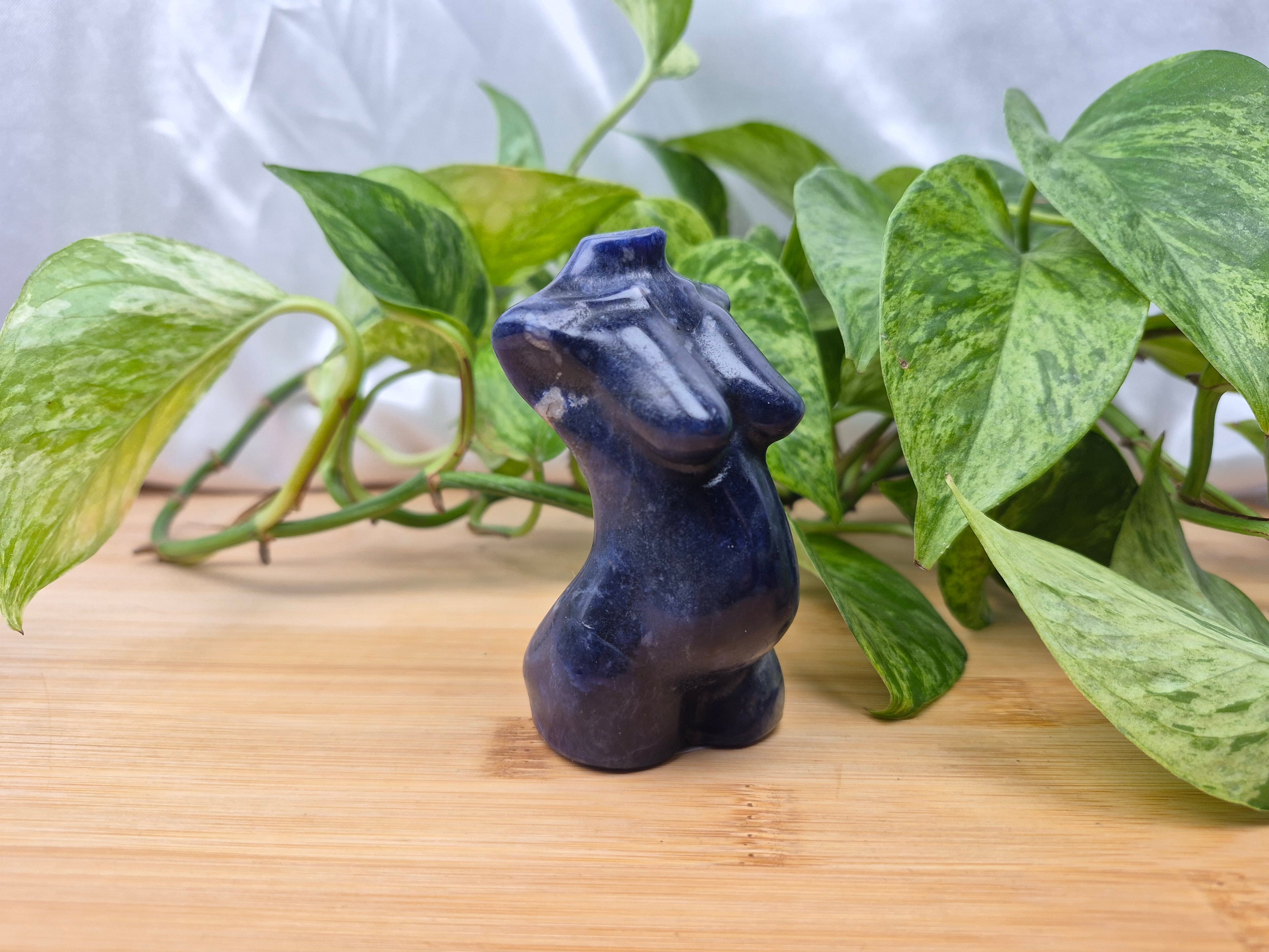 SODALITE PREGNANT GODDESS BODY