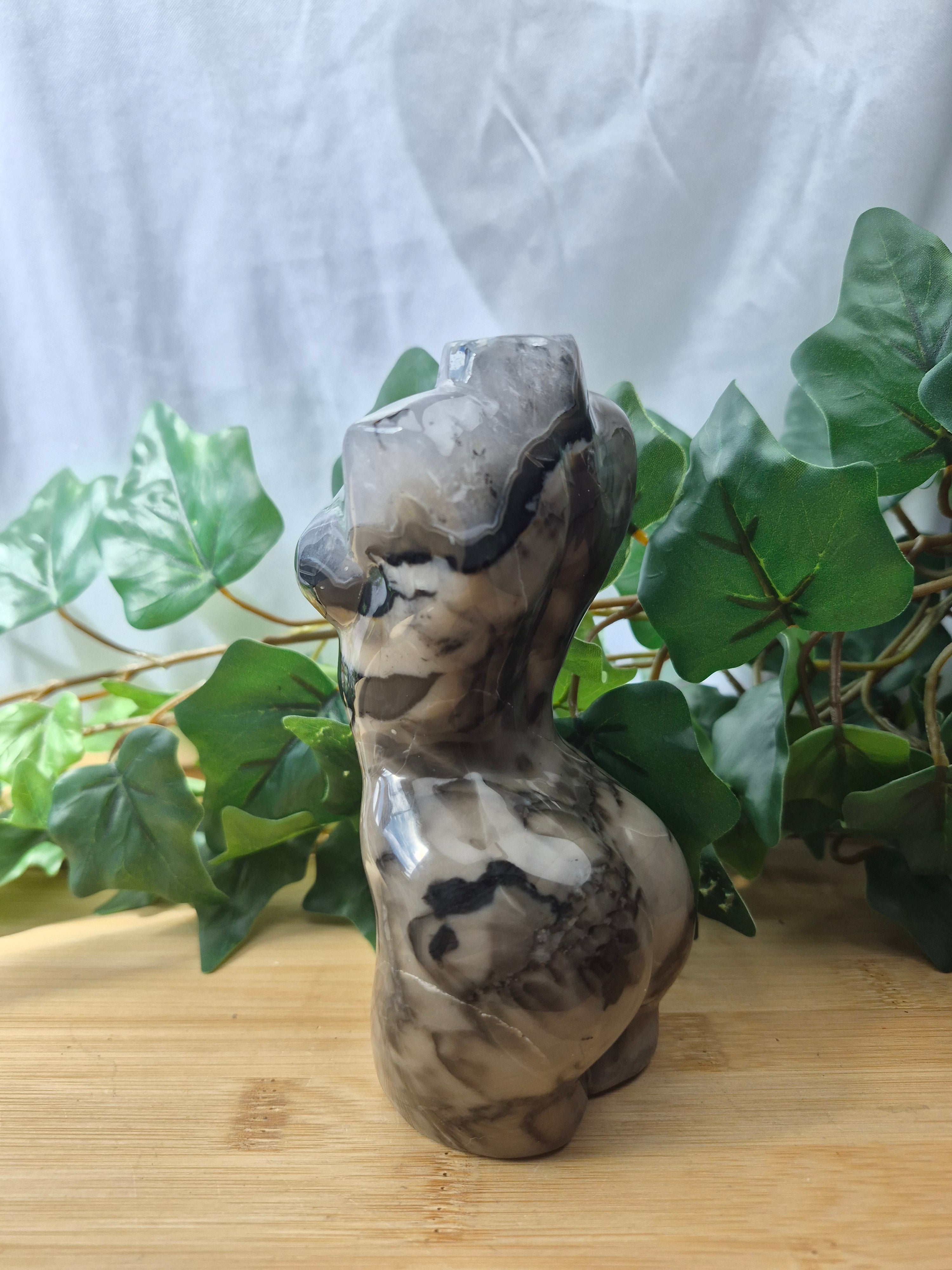 VOLCANO AGATE GODDESS BODY