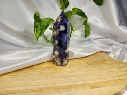 BLUE FLOWER AGATE TOWER