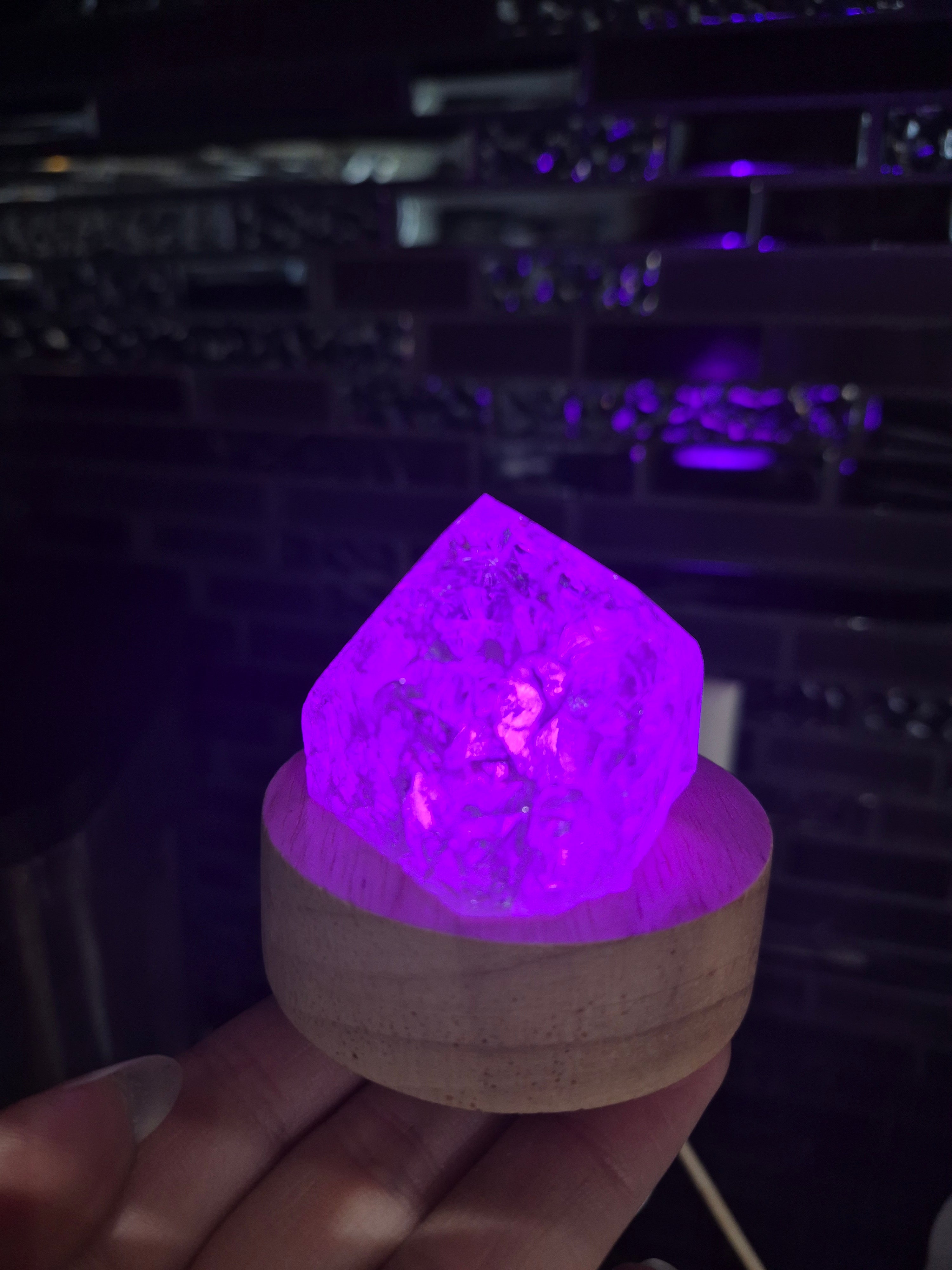 LIGHT BASE SMALL CIRCLE - COLOUR CHANGE