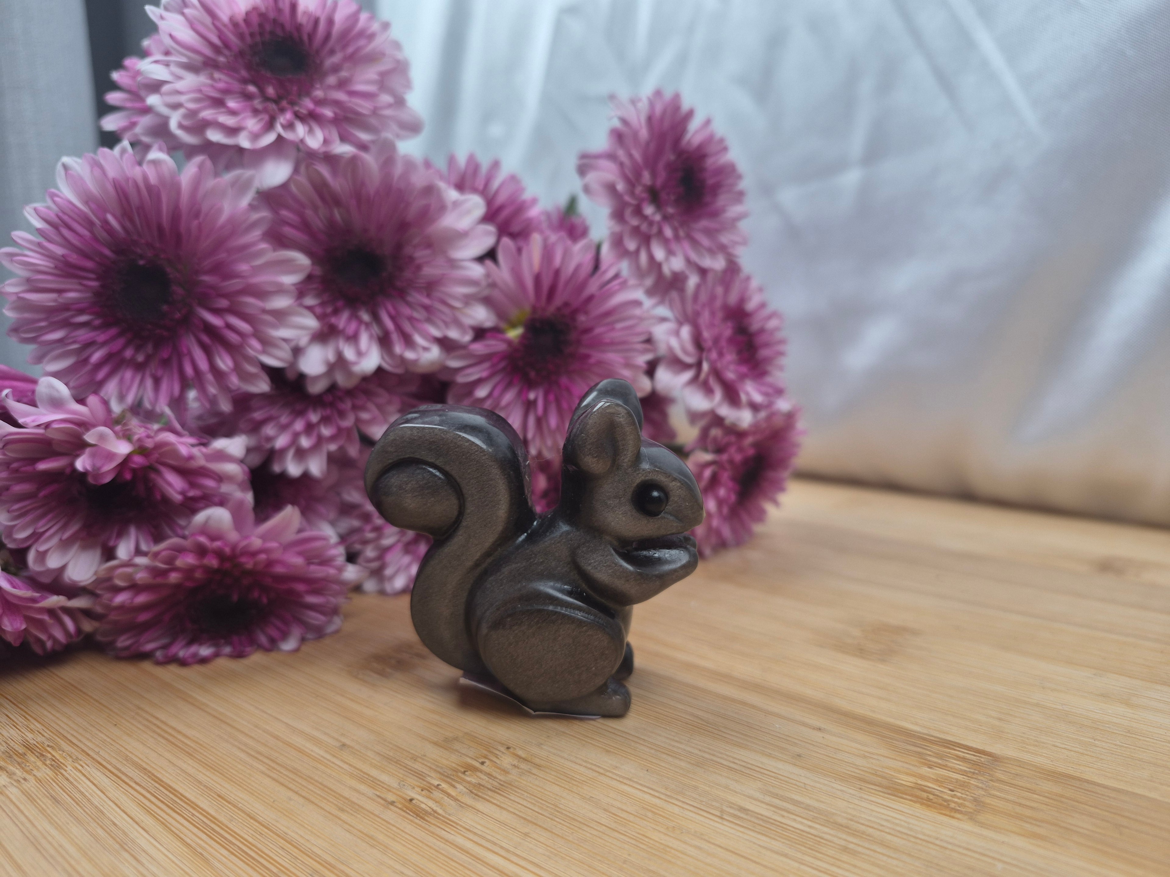 SILVER SHEEN OBSIDIAN SQUIRREL