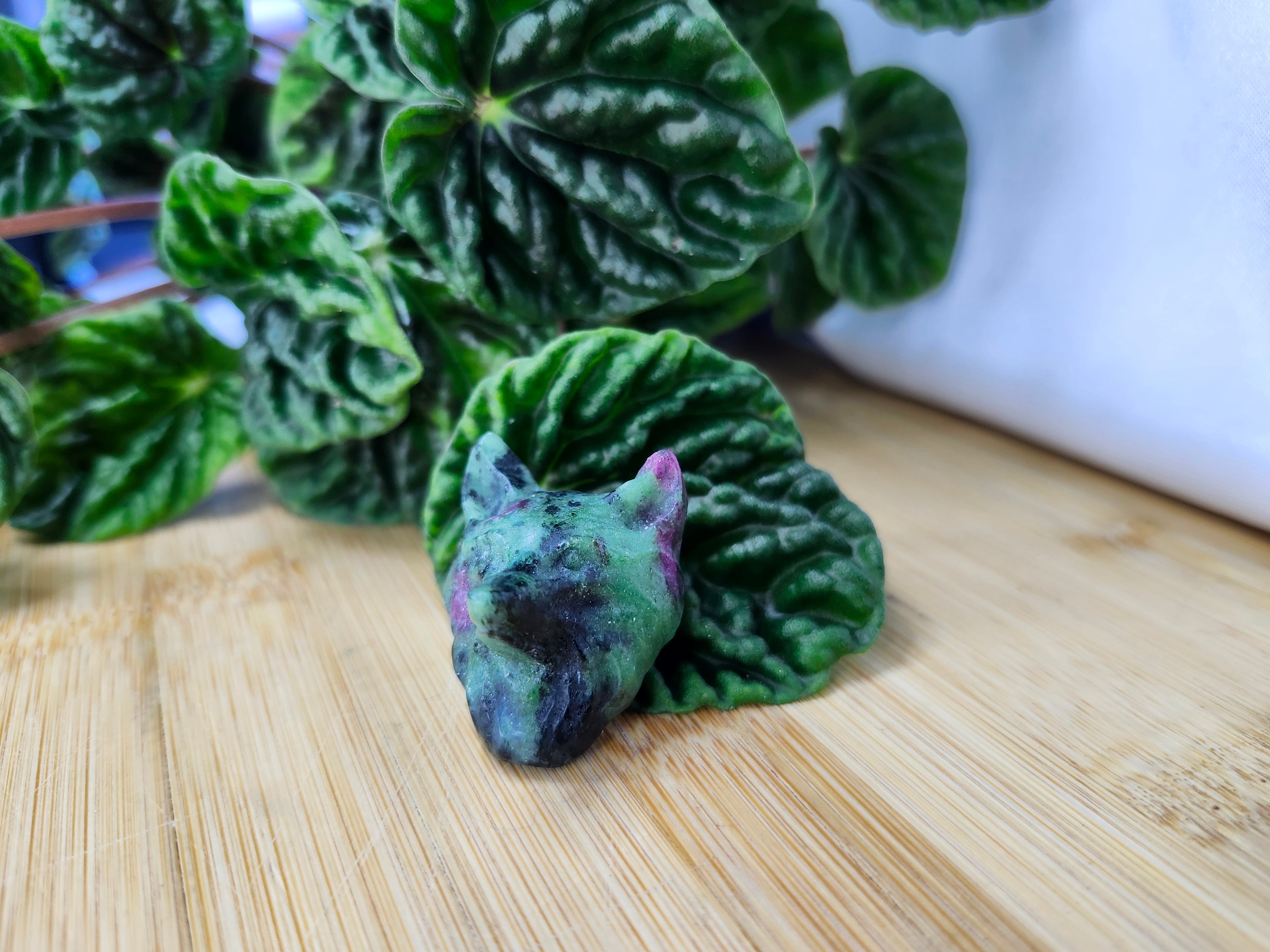 RUBY ZOISITE WOLF HEAD