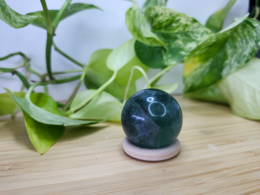 FLUORITE SPHERE SM