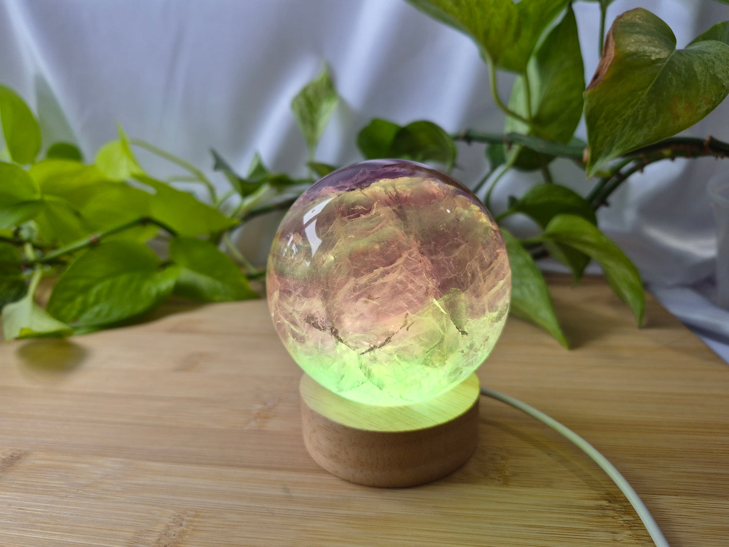FLUORITE SPHERE W/LIGHT BASE