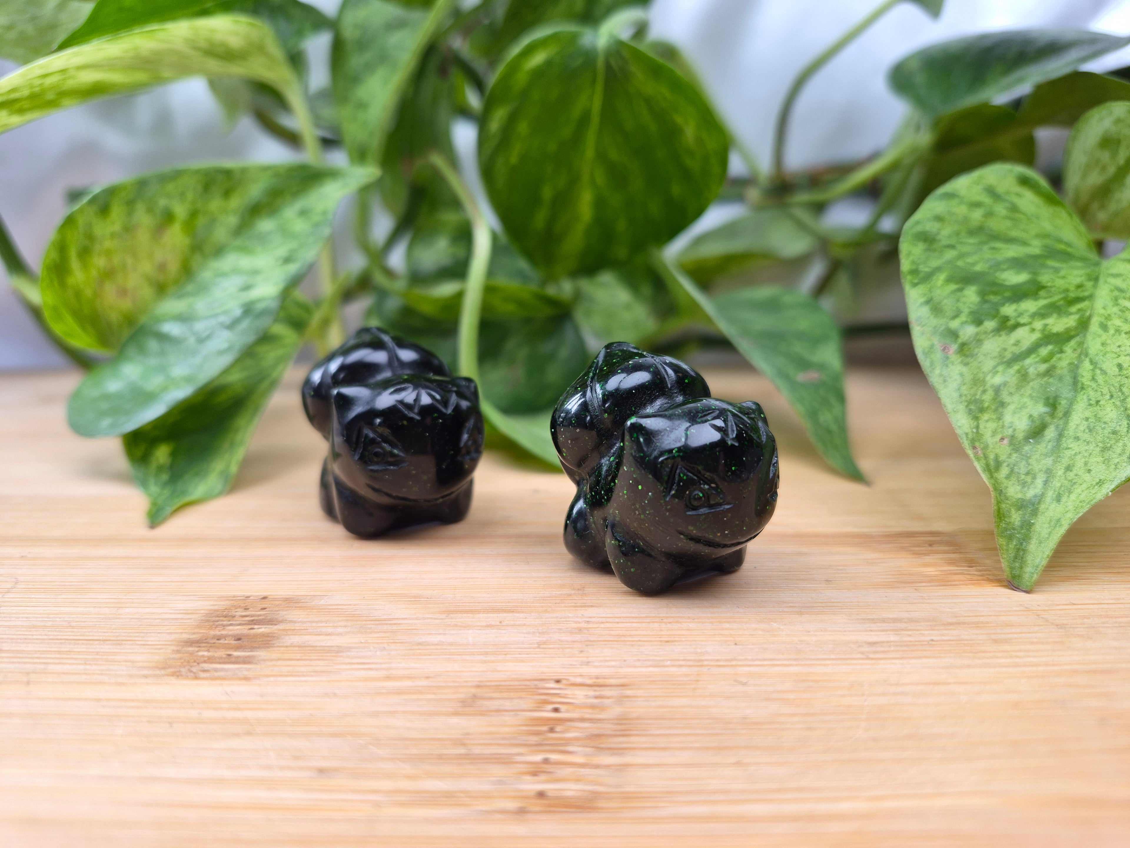 GREEN GOLDSTONE BULBASAUR