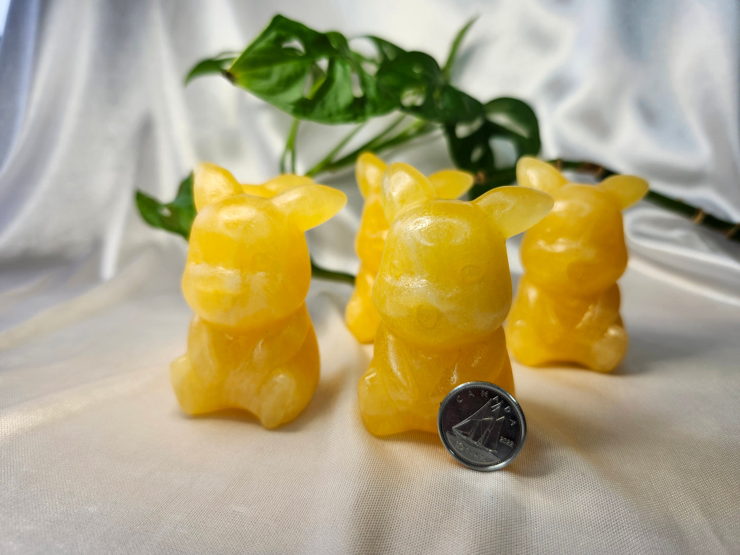 ORANGE CALCITE PIKACHU MED.