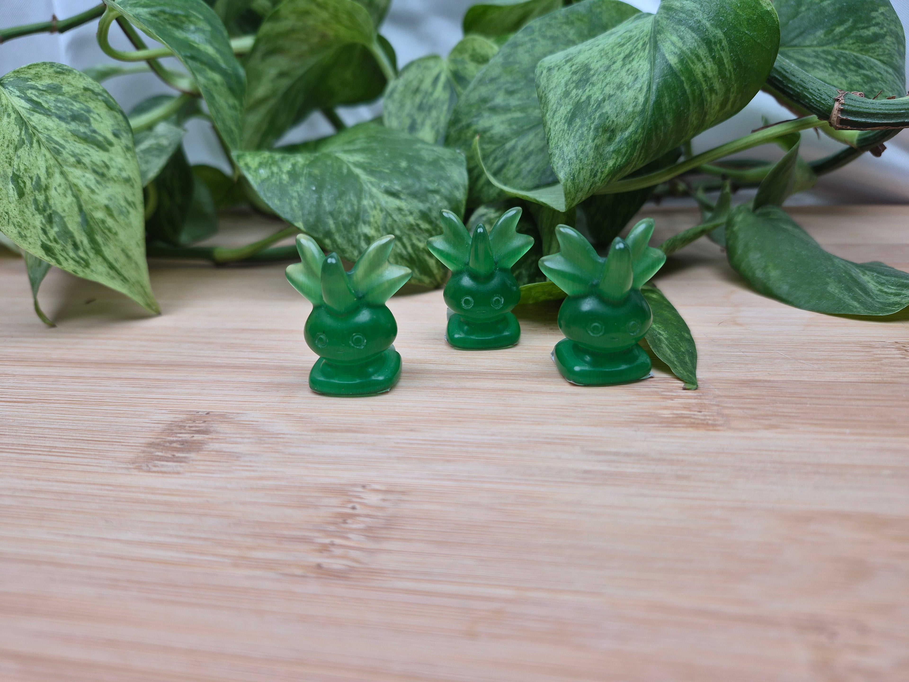 GREEN CATS EYE ODDISH