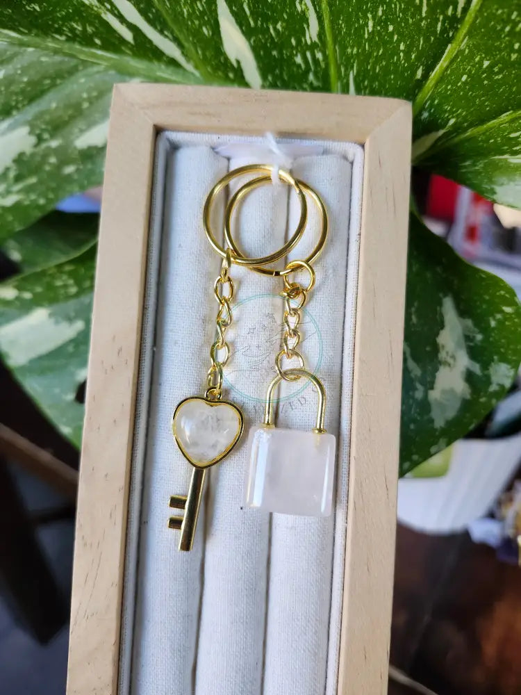 ROSE QUARTZ LOCK AND KEY KEYCHAIN SET