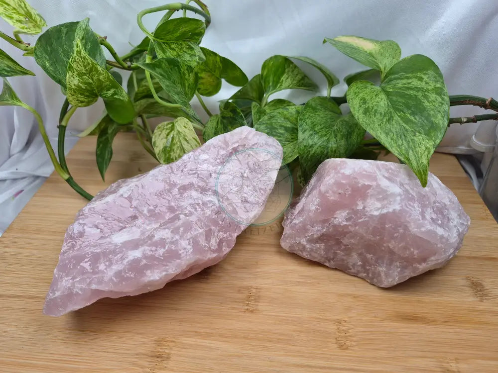 ROSE QUARTZ SM ROUGH CHUNK 1000g - 1400g