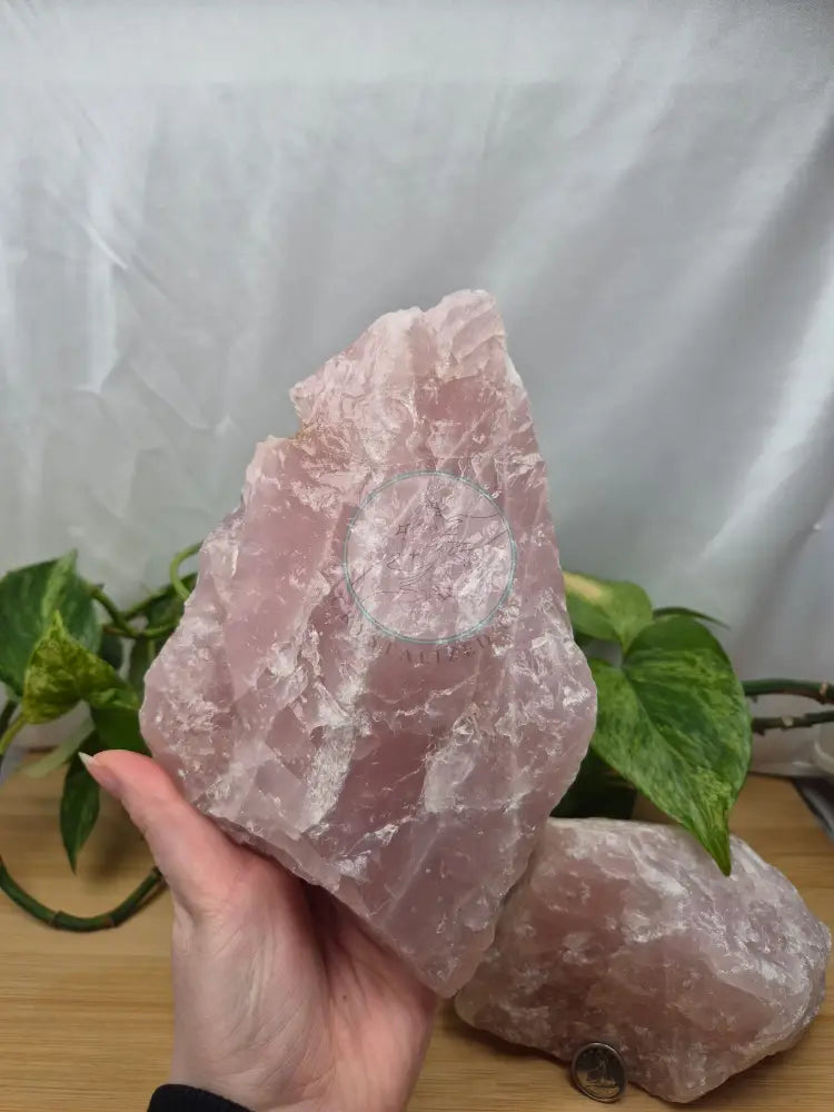 ROSE QUARTZ SM ROUGH CHUNK 1000g - 1400g