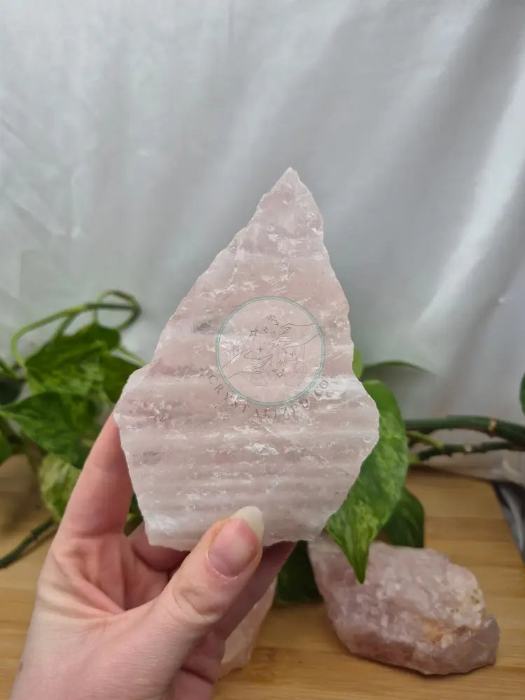 ROSE QUARTZ SM ROUGH CHUNK 100g - 300g