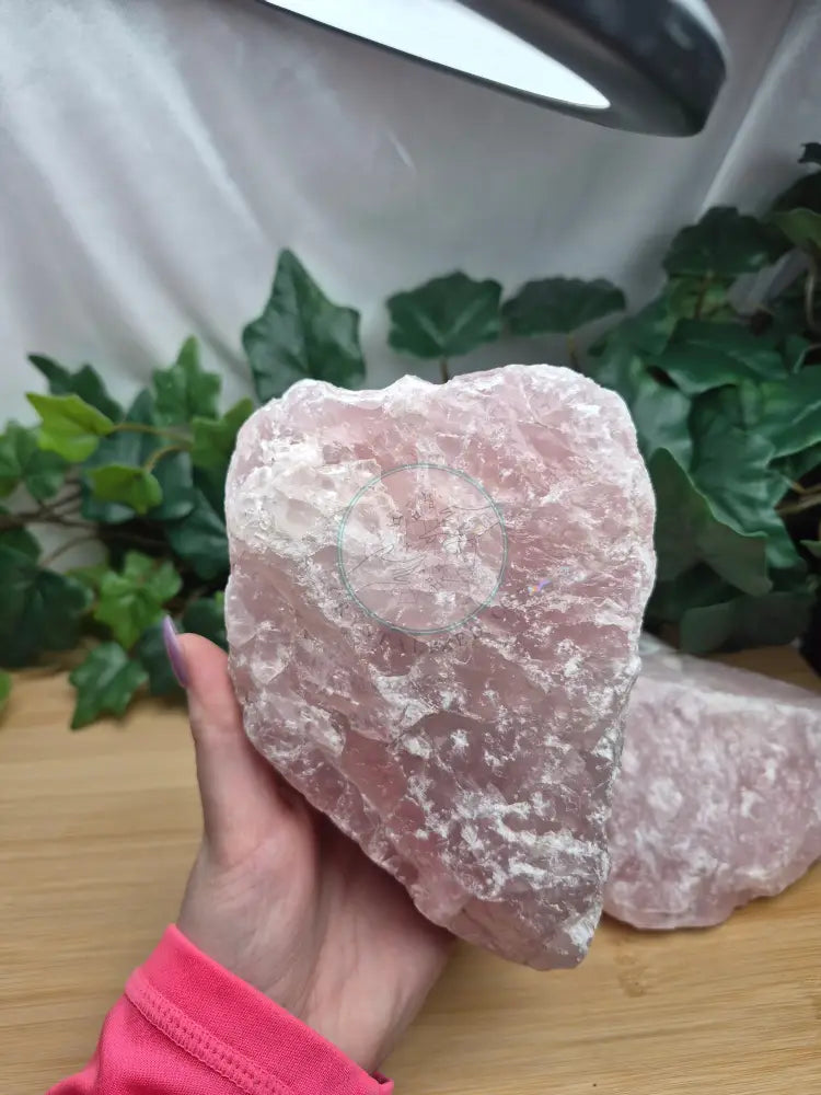 ROSE QUARTZ SM ROUGH CHUNK 1400G - 1700G
