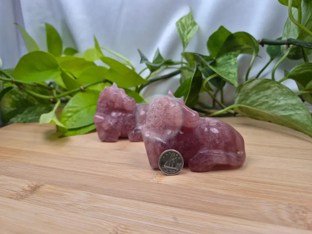 STRAWBERRY QUARTZ HORSE