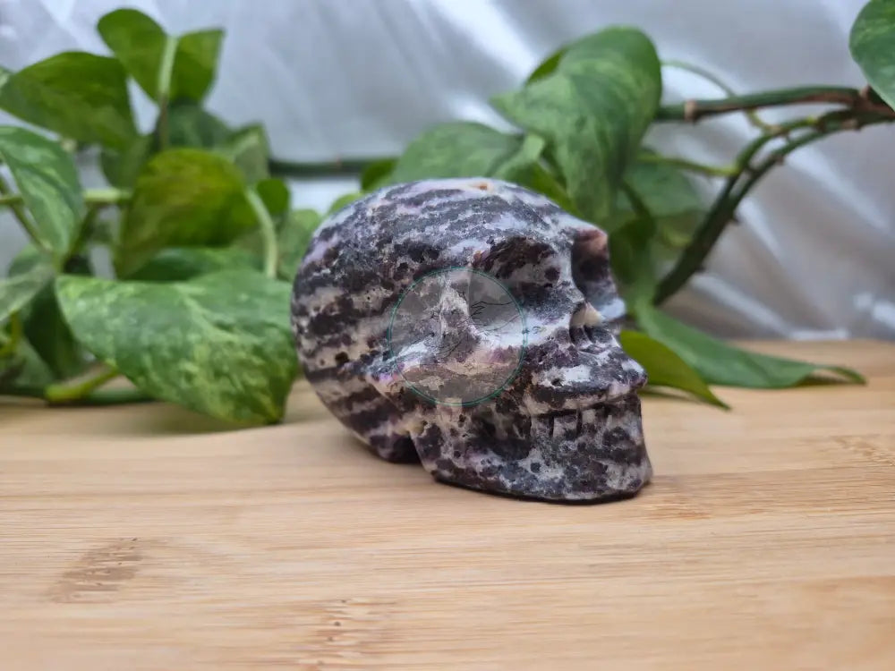 TIFFANY STONE SKULL