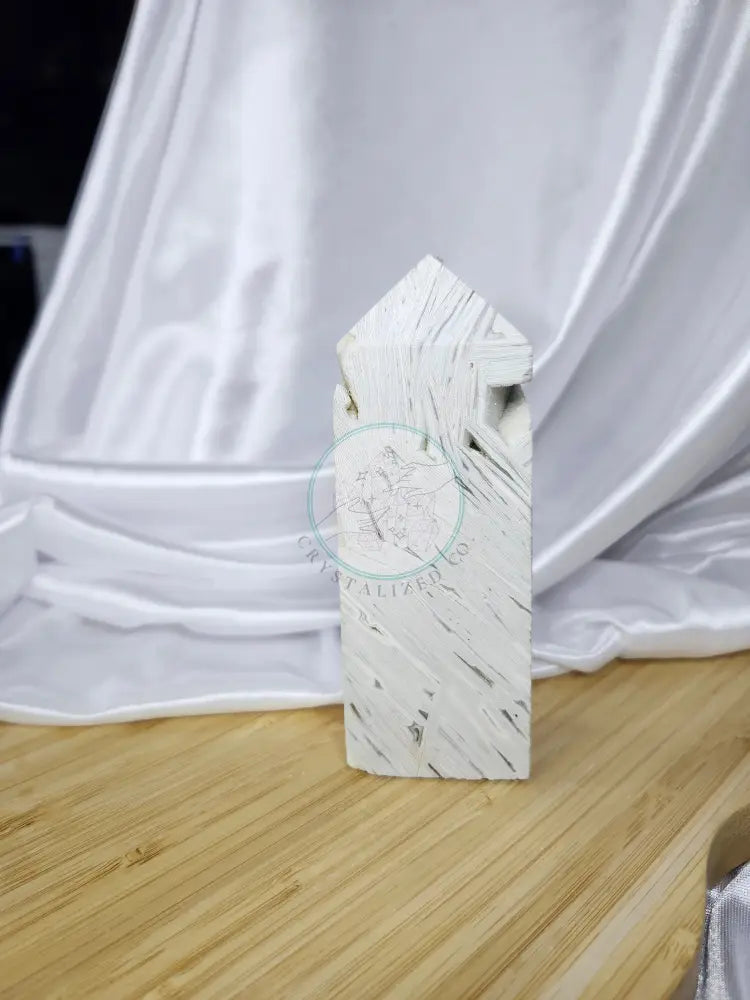 WHITE AGATE TOWER