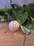 WHITE AGATE W/ CALCITE