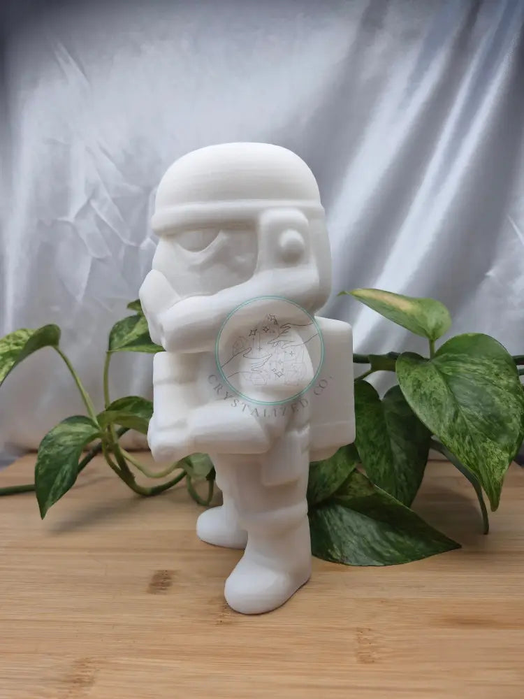 WHITE JADE STORMTROOPER XXL 2305g
