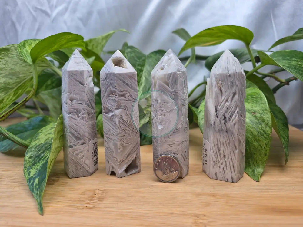 WHITE LACE AGATE TOWER